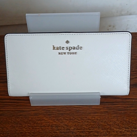 White Kate Spade Snap Wallet - Picture 1 of 11